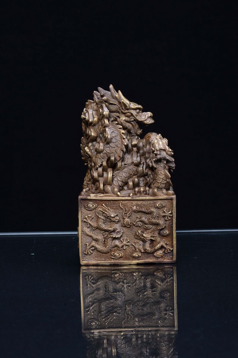 Gruppo di Nove Dragoni in Bronzo Dorato, Cina Inizio XX Secolo