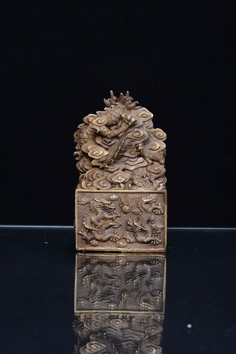 Gruppo di Nove Dragoni in Bronzo Dorato, Cina Inizio XX Secolo