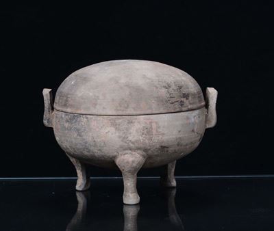 Tripode in Terrcotta con Coperchio Epoca Han