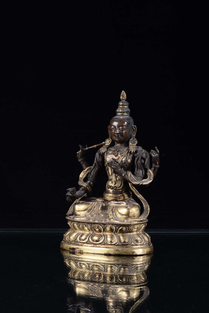 Scultura in Bronzo Dorato Raffigurante Sakyamuni, Cina, Dinastia Ming, XVII Secolo