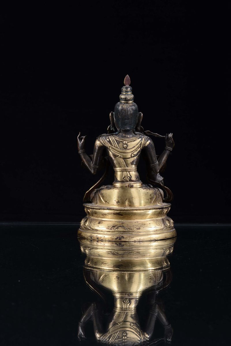 Scultura in Bronzo Dorato Raffigurante Sakyamuni, Cina, Dinastia Ming, XVII Secolo