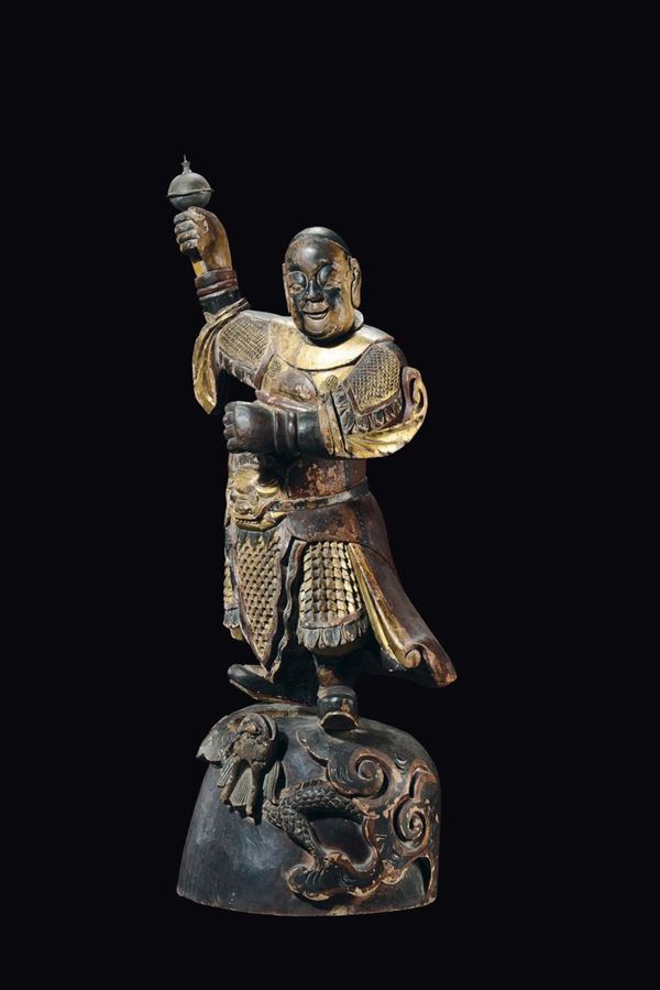 Scultura in legno dorato raffigurante guerriero orientale, Dinastia Ming, XVII secolo