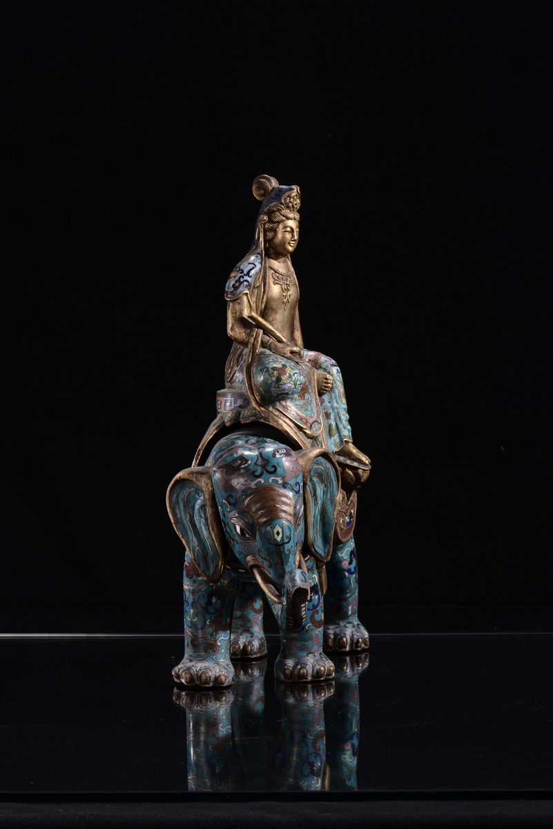 Divinità su Elefante Cloisonnè, Cina XX Secolo