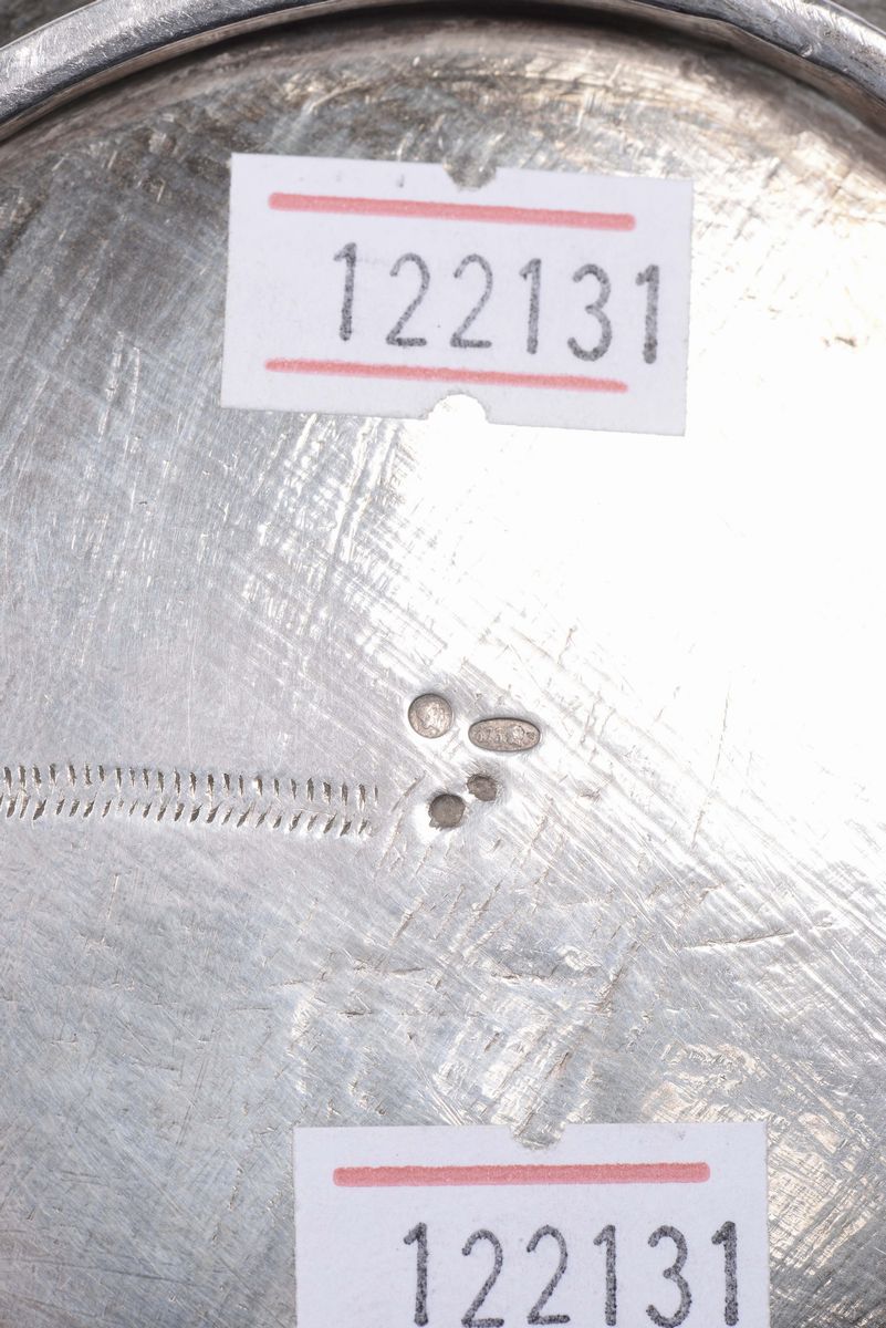 Versatoio in Argento Sbalzato e Inciso, Russia XIX Secolo