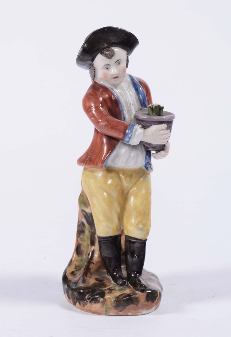 Figura in porcellana policroma di giovane giardiniere in costume con vaso, Russia XIX secolo  - Asta Antiquariato e Dipinti Antichi - Cambi Casa d'Aste