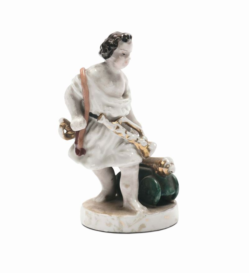 Figurina in porcellana policroma raffigurante giovanissimo soldatino con tromba, spadino e cannone. Russia XIX secolo  - Asta Antiquariato e Dipinti Antichi - Cambi Casa d'Aste