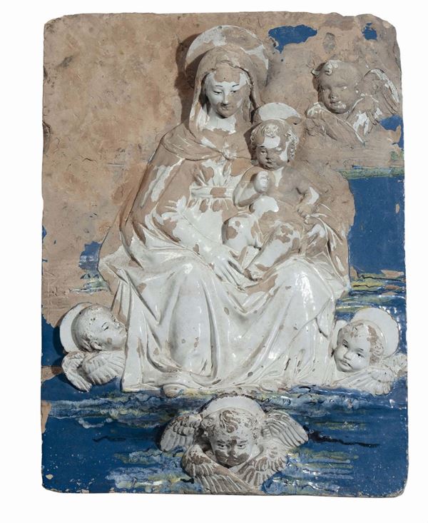 Attributed to Benedetto Buglioni, Florence, 15th century Madonna con Bambino e Angeli