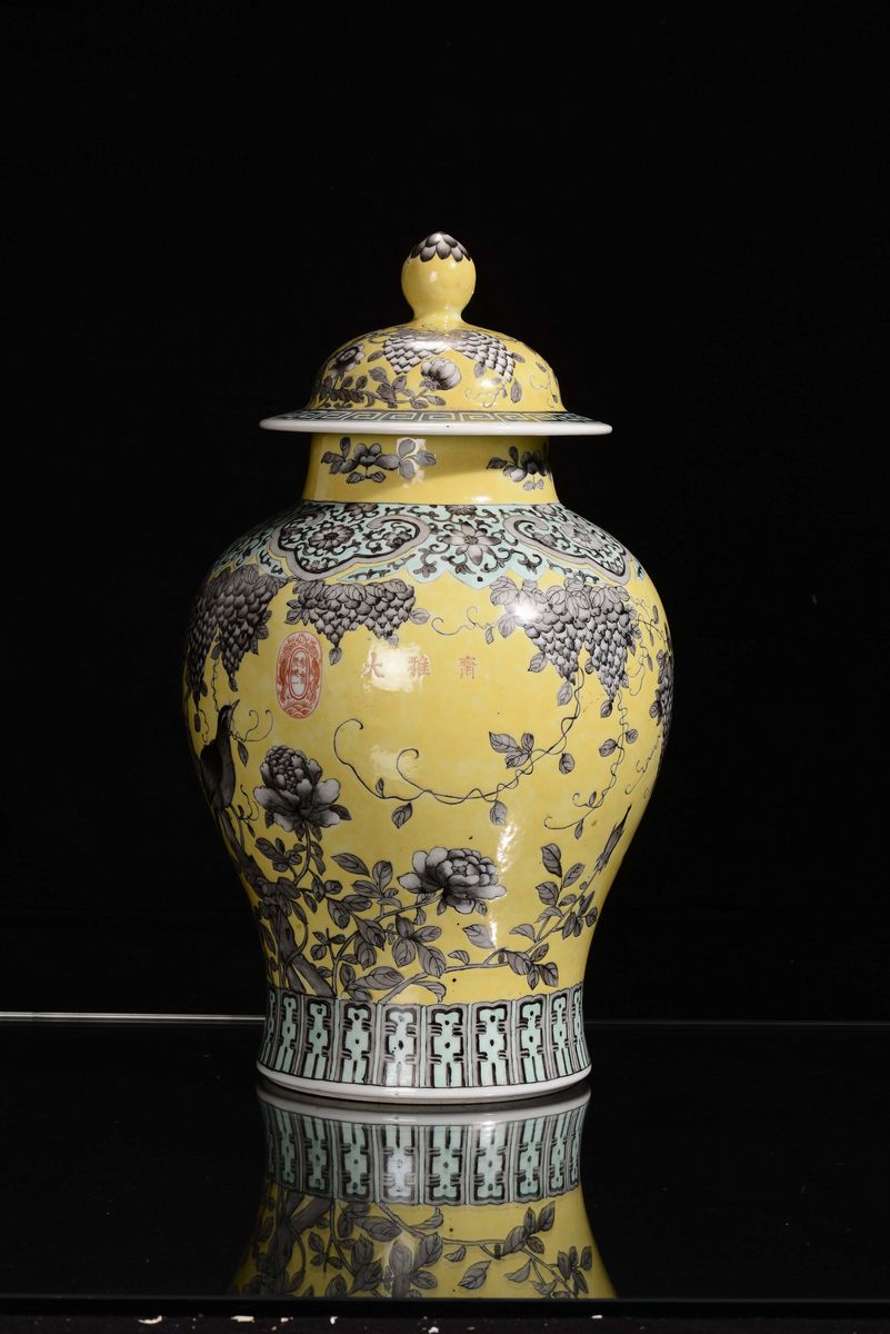 Potiche in Porcellana Policroma Dayazhai, Cina, Dinastia Qing, Marca e del Periodo Guangxu (1875-...