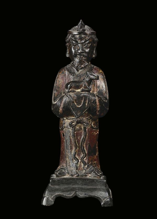 Scultura in bronzo raffigurante dignitario con animale, Cina, Dinastia Ming, XVII secolo