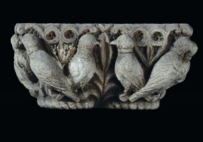 Scultore Dell'italia Meridionale del XIII Secolodoppio Capitello con Falconi