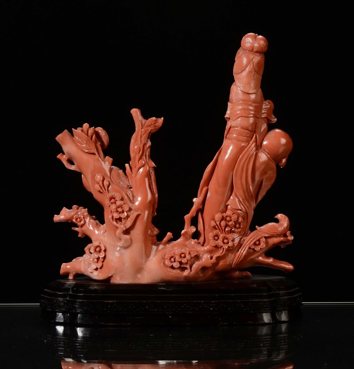 Gruppo in Corallo Rosso con Guanyin Fanciulli e Animali, Cina, Dinastia Qing, Fine XIX Secolo