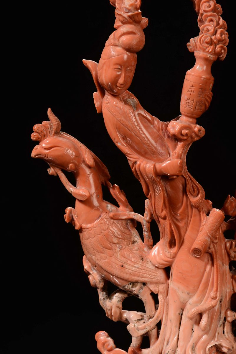 Grande Gruppo in Corallo Raffigurante Guanyin, Fanciulli e Animali Fantastici, Cina, Dinastia Qin...