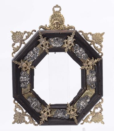 Cornice Ottagonale in Legno Ebanizzato, Argento e Bronzo, Firenze o Roma XVIII Secolo