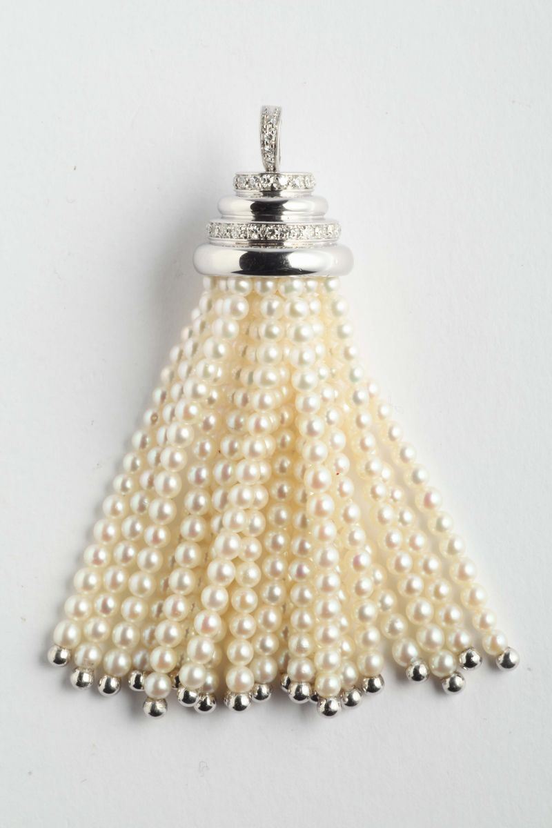 A diamond and cultured pearls pendent  - Auction Silver, Watches, Antique and Contemporary Jewelry - Cambi Casa d'Aste