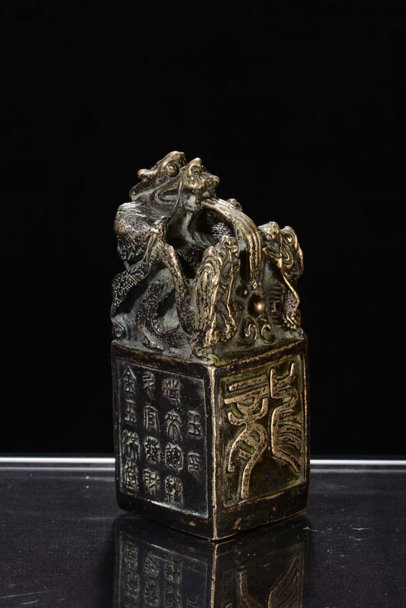 Sigillo in Bronzo con Iscrizioni e Cane di Pho sulla Sommità, Cina, Dinastia Ming, XVII Secolo