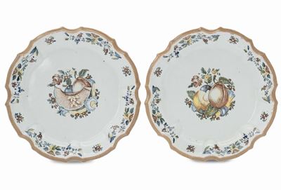 Coppia di Piatti in Maiolica, Bassano, XVIII Secolo