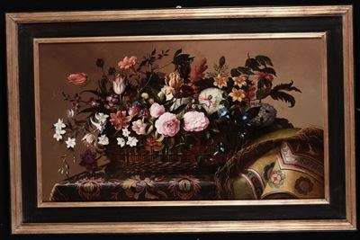 Anonimo del XX Secolonatura Morta con Cesto di Fiori su Tappeto