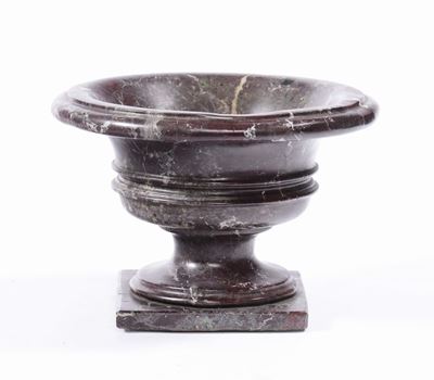Vaso in Marmo Rosso a Coppa Larga, Inizio XX Secolo