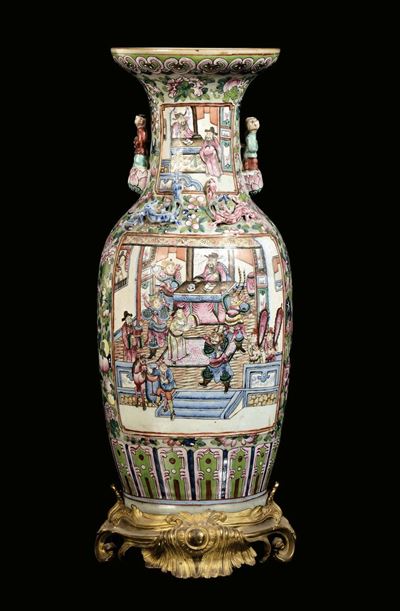 Vaso in Porcellana con Base in Bronzo Dorato, Cina, Canton, XIX Secolo
