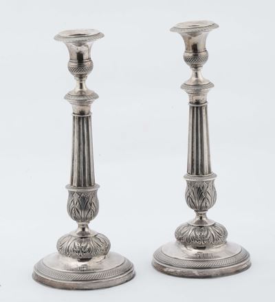 Coppia di Candelieri in Argento Sbalzato e Cesellato, Firenze XIX Secolo