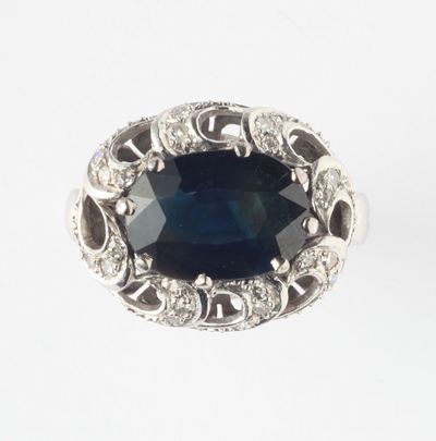 Anello con Zaffiro Australiano