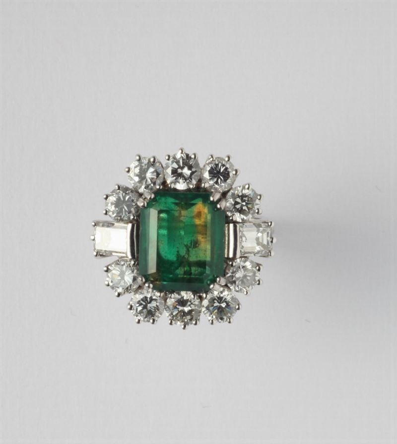 Anello con doppietta e diamanti a contorno  - Asta Antiquariato e Dipinti Antichi - I - Cambi Casa d'Aste
