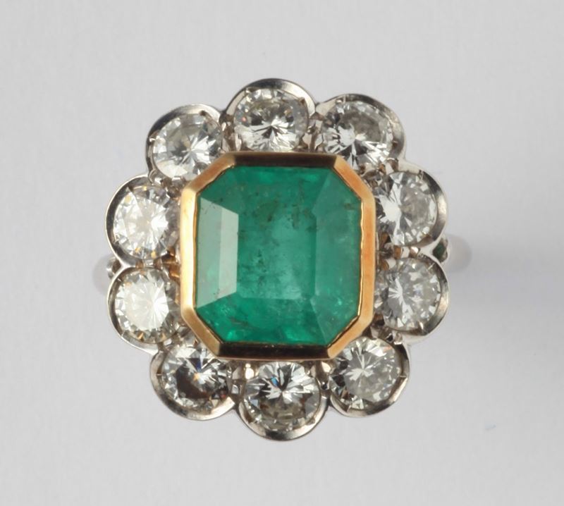Anello con smeraldo colombiano di ct 3,50  - Asta Fine Jewels - I - Cambi Casa d'Aste