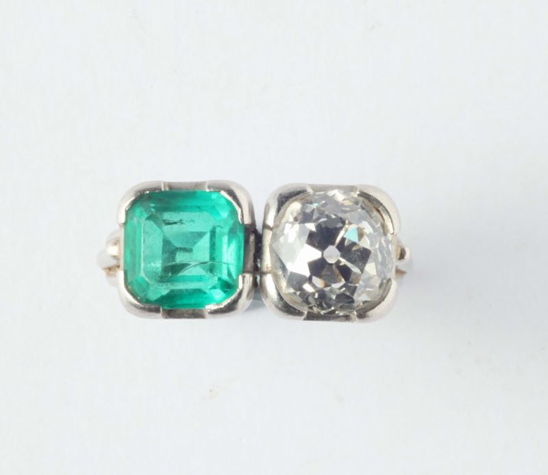 An old-cut diamond, colombian emerald and platinum ring  - Auction Silver, Watches, Antique and Contemporary Jewelry - Cambi Casa d'Aste