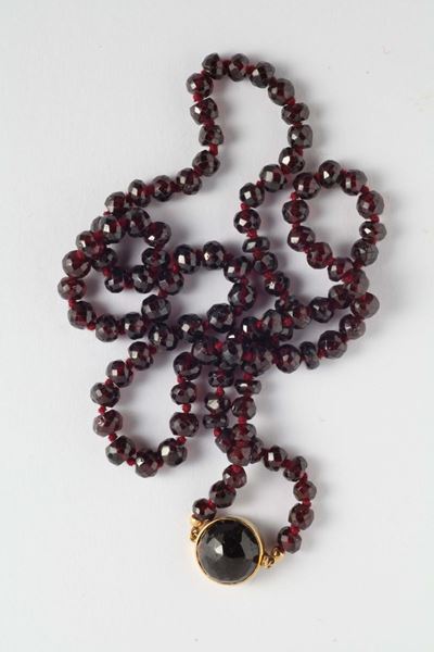 Collana di Granati Taglio Briolette