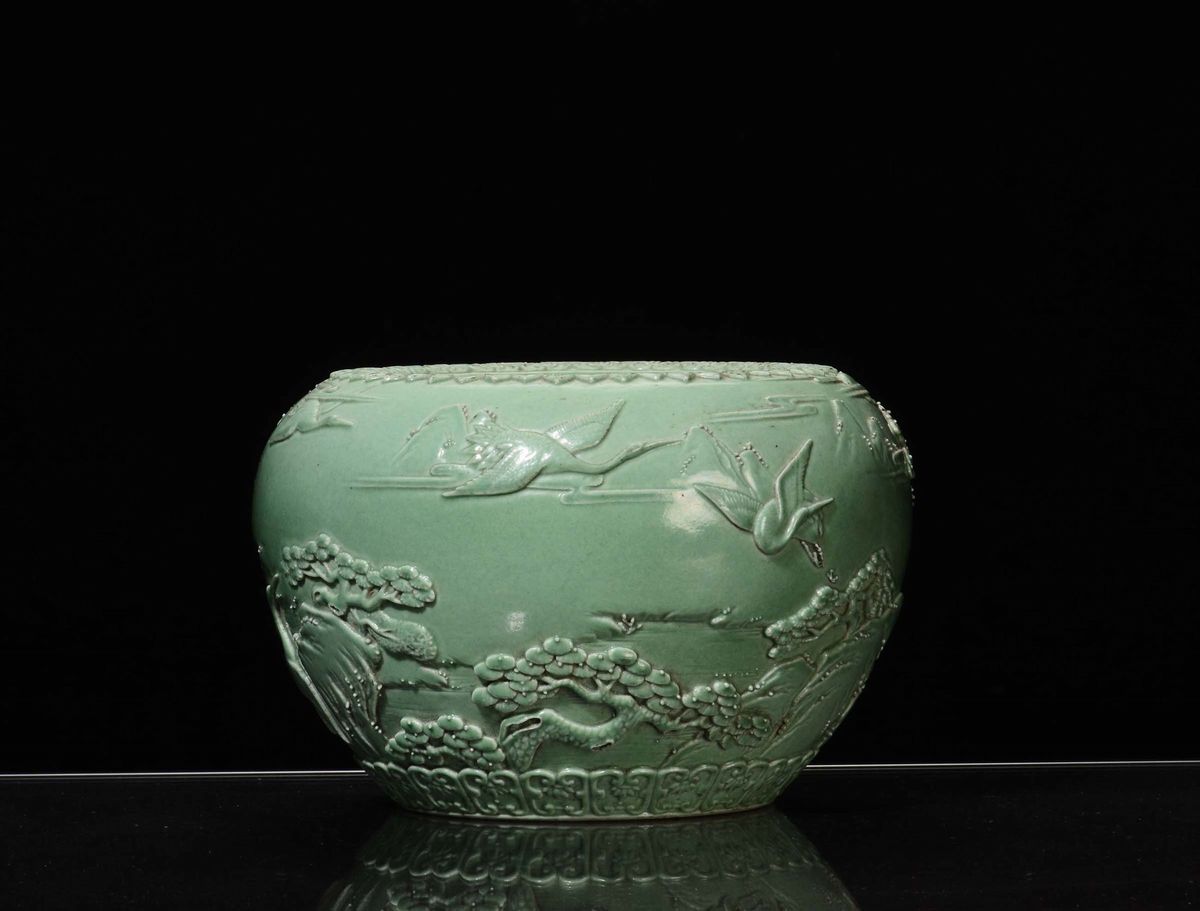 Cachepot in Porcellana Cesellata e Smaltata Verde Mela, Firma Wang Binrong, Cina XX Secolo