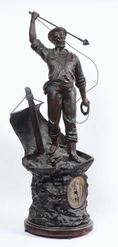 Orologio in Metallo Brunito con Allegoria della Pesca