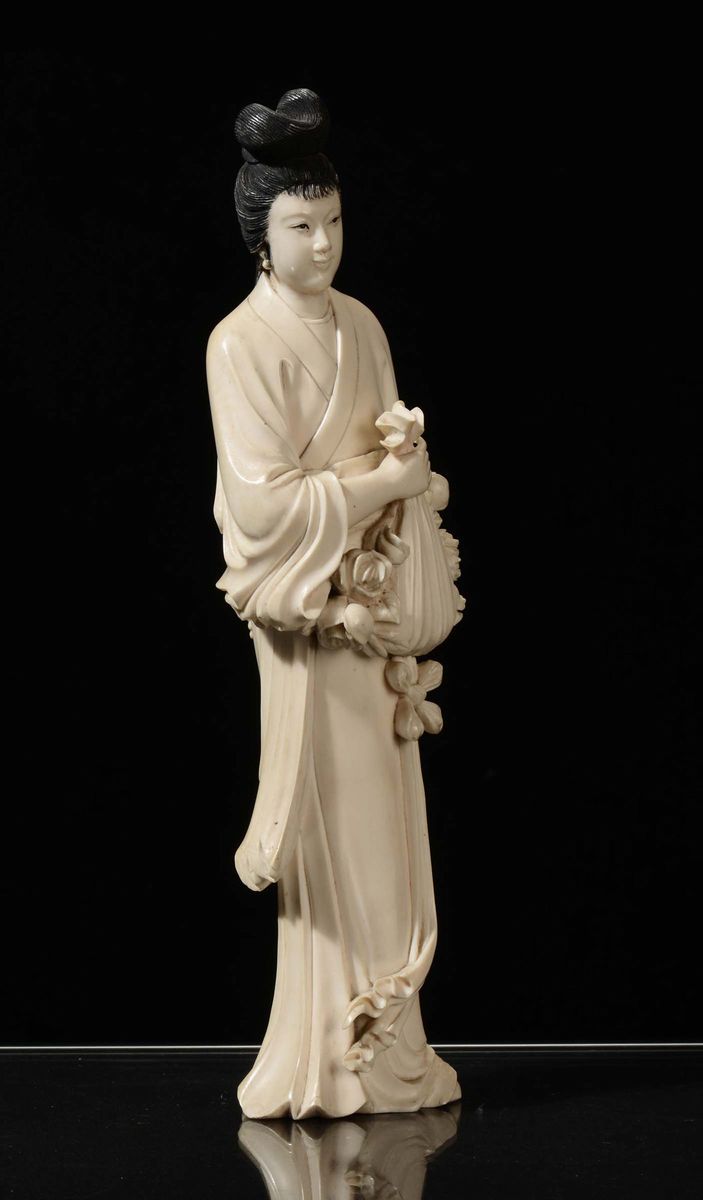 Figura Orientale in Avorio, Cina XX Secolo