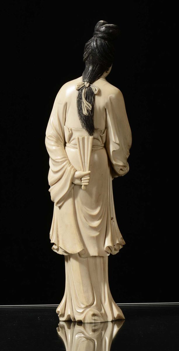 Figura Orientale in Avorio, Cina XX Secolo