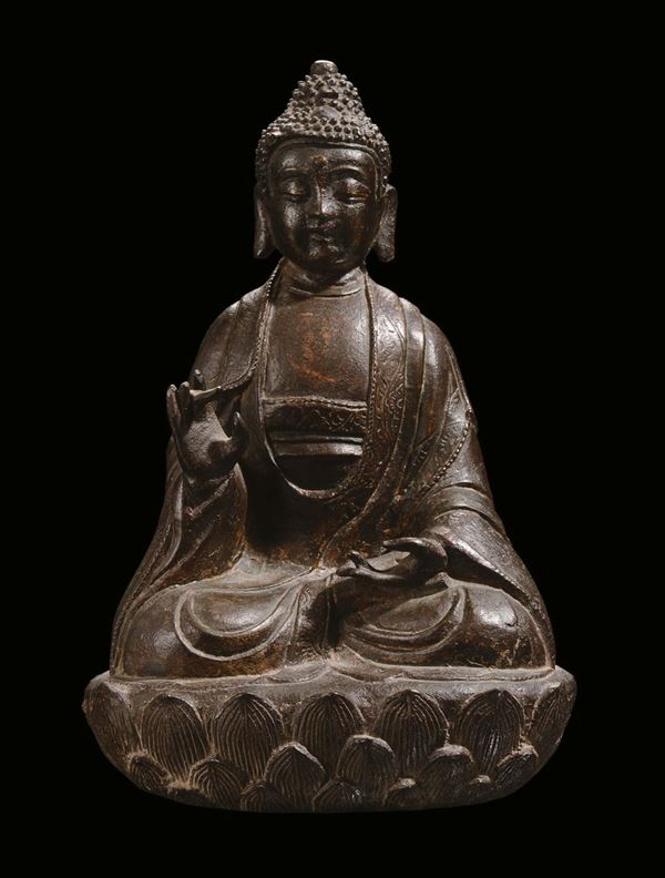 Scultura in bronzo raffigurante Buddha, Cina, Dinastia Ming, XVII secolo