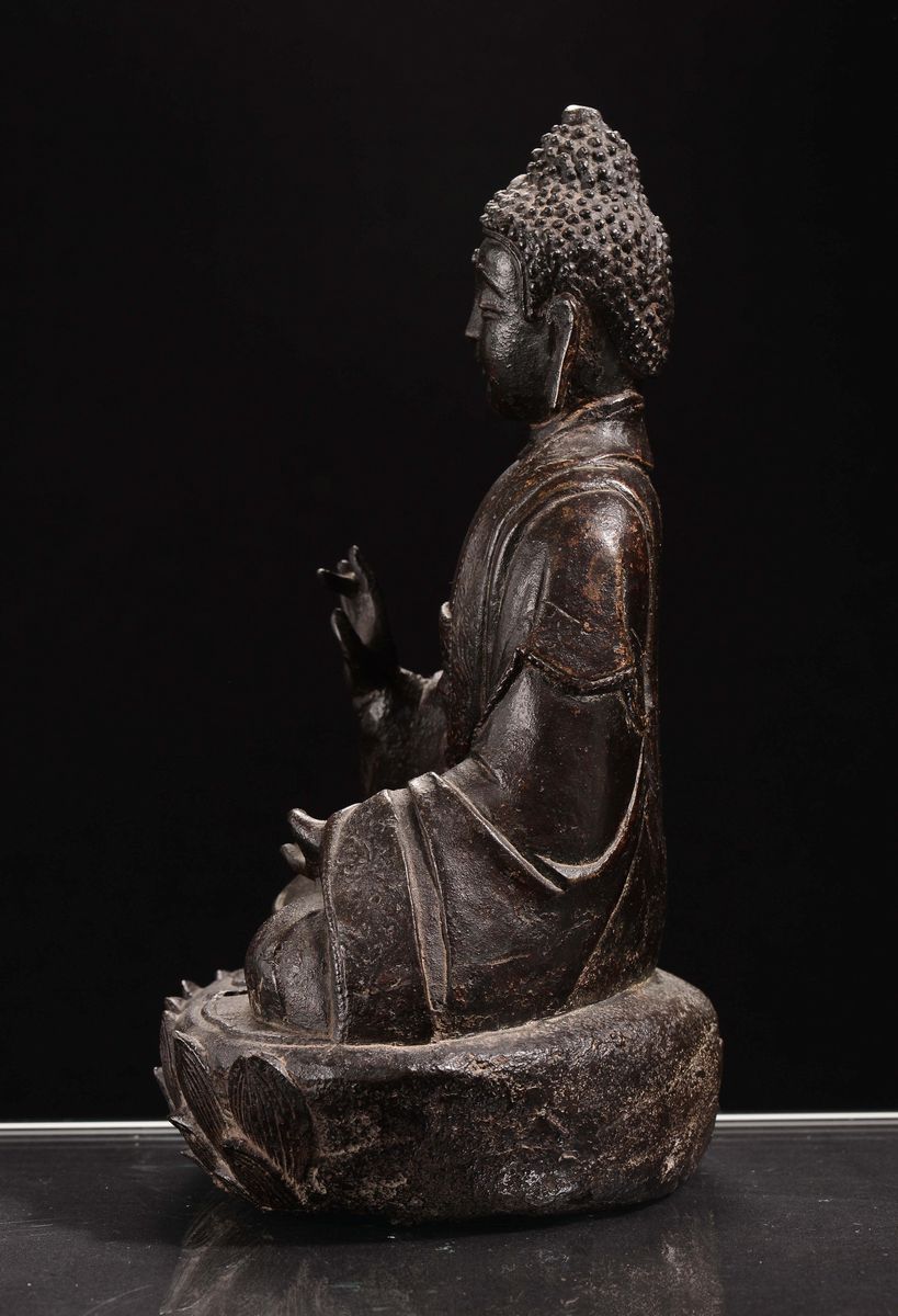Scultura in Bronzo Raffigurante Buddha, Cina, Dinastia Ming, XVII Secolo