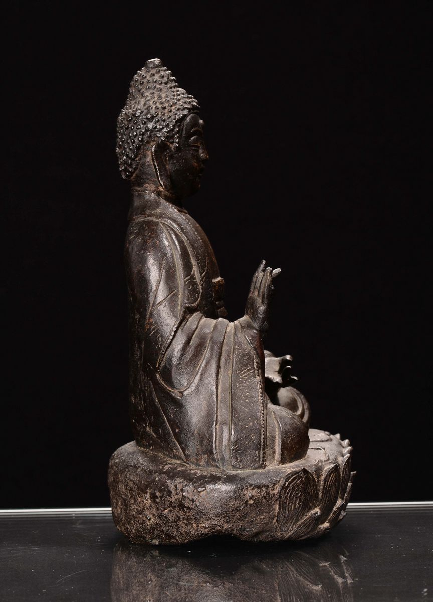 Scultura in Bronzo Raffigurante Buddha, Cina, Dinastia Ming, XVII Secolo