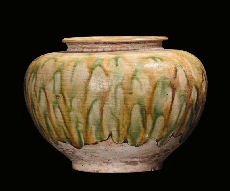 Vaso in terracotta smaltata, Cina  - Auction Chinese Works of Art - Cambi Casa d'Aste