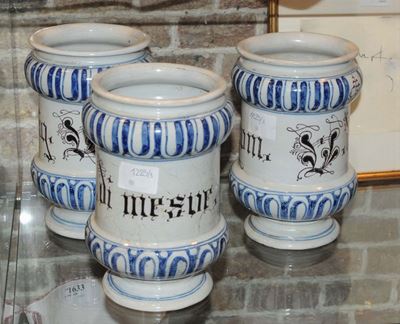 Tre Vasi da Farmacia in Maiolica con Decoro Bianco e Blu, XIX Secolo