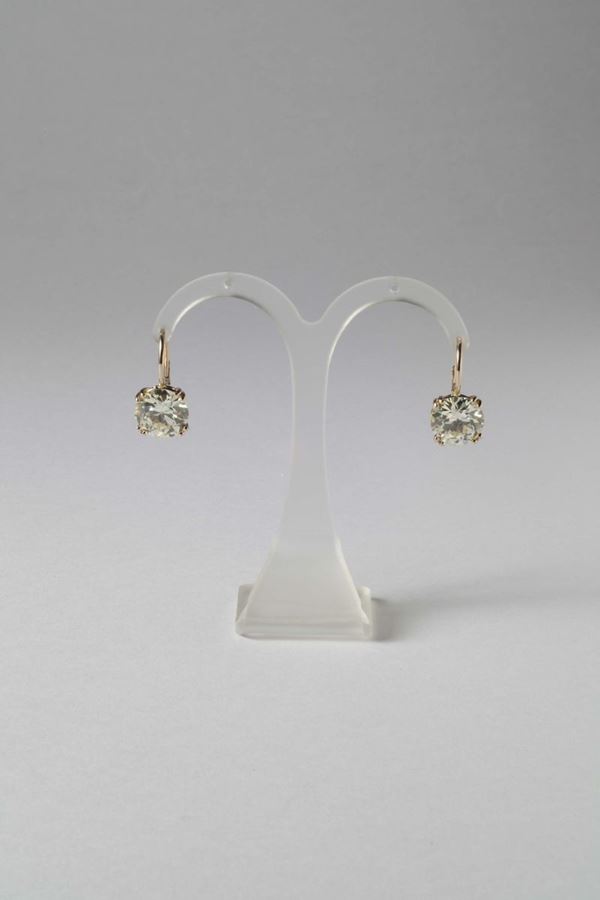 A pair of old-cut diamonds earrings, Total weight ct.10 circa