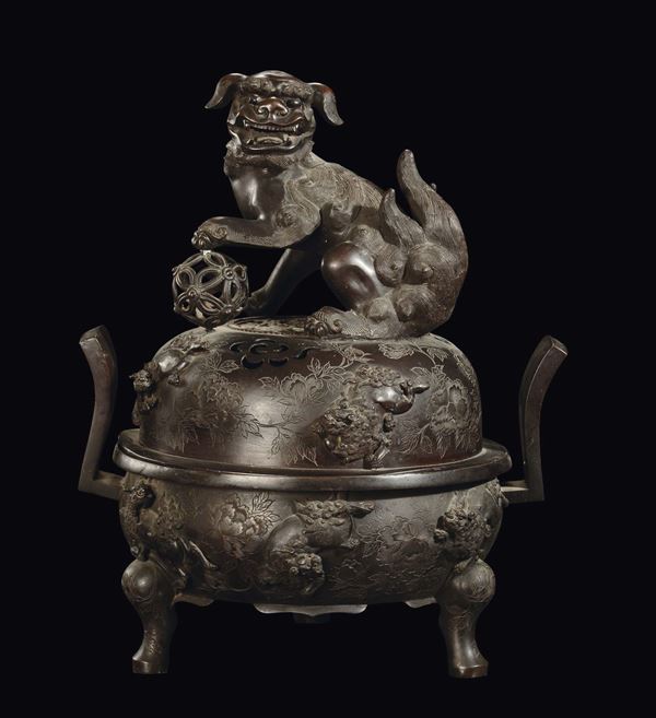 Incensiere in bronzo con coperchio a guisa di cane di pho, Cina, Dinastia Qing, XVIII secolo
