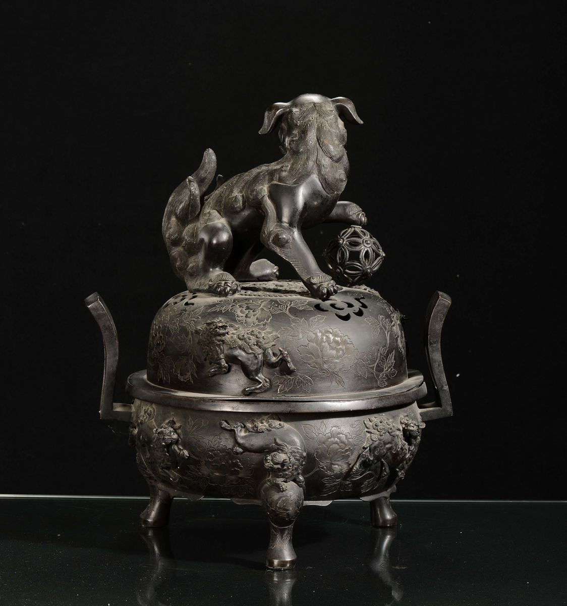 Incensiere in Bronzo con Coperchio a Guisa di Cane di Pho, Cina, Dinastia Qing, XVIII Secolo