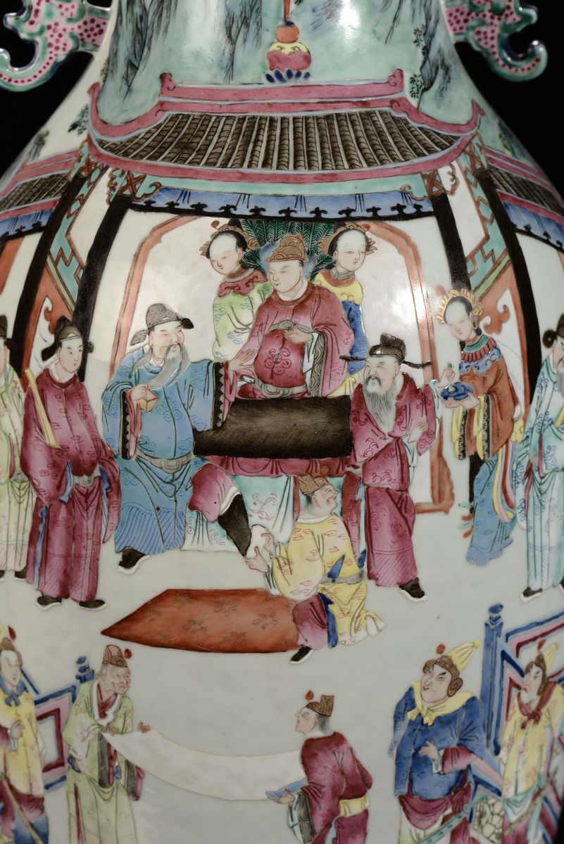 Coppia di Vasi in Porcellana Policroma con Raffigurazioni di Scene Orientali, Famiglia Rosa, Cina...