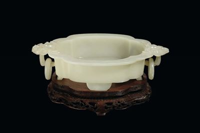 Coppetta Lobata in Giada Bianca Celadon, Cina, Dinastia Qing, XIX Secolo
