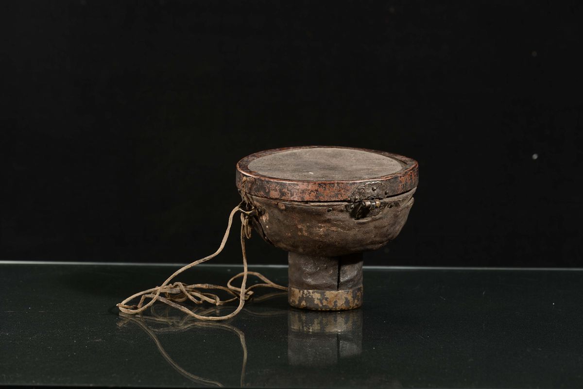 Rara Stem Cup in Porcellana a Decoro Segreto, Cina, Dinastia Ming, Periodo Yongle (1403-1424)