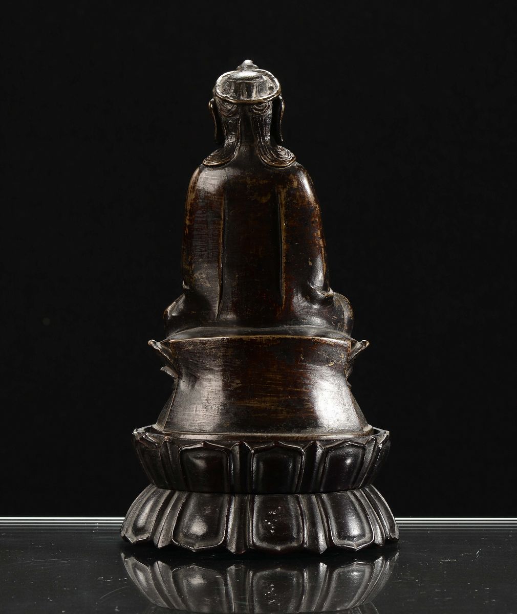 Figura di Buddah in Bronzo a Patina Scura, Cina, Dinastia Ming, XVII Secolo