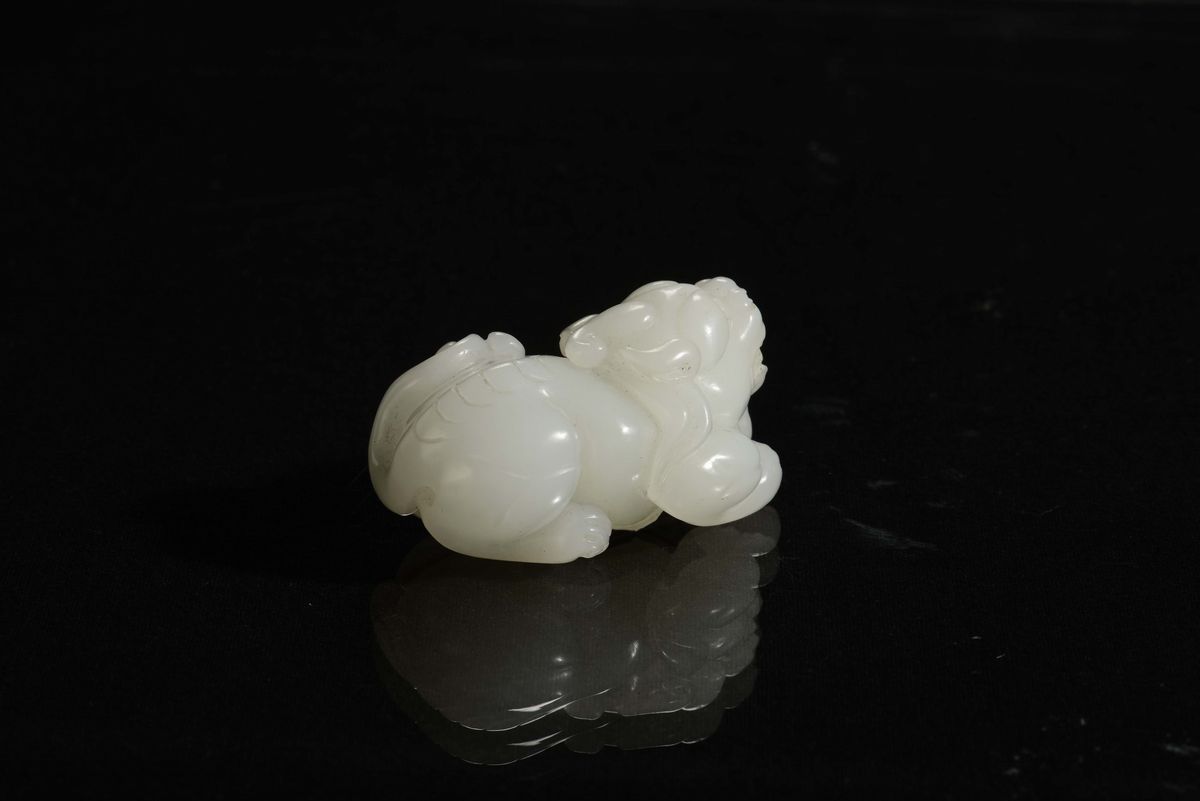 Piccola Giada Bianca a Guisa di Cane di Pho, Cina, Dinastia Qing, Periodo Qianlong (1736-1795)