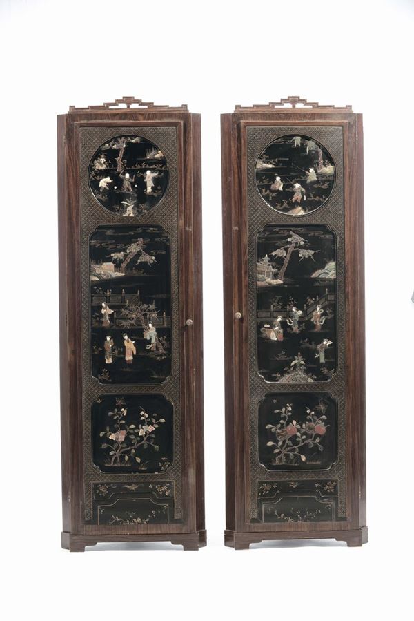A pair of lacquered screen shutters with hard stones installed on the corners, China, Qing Dynasty, 19th century