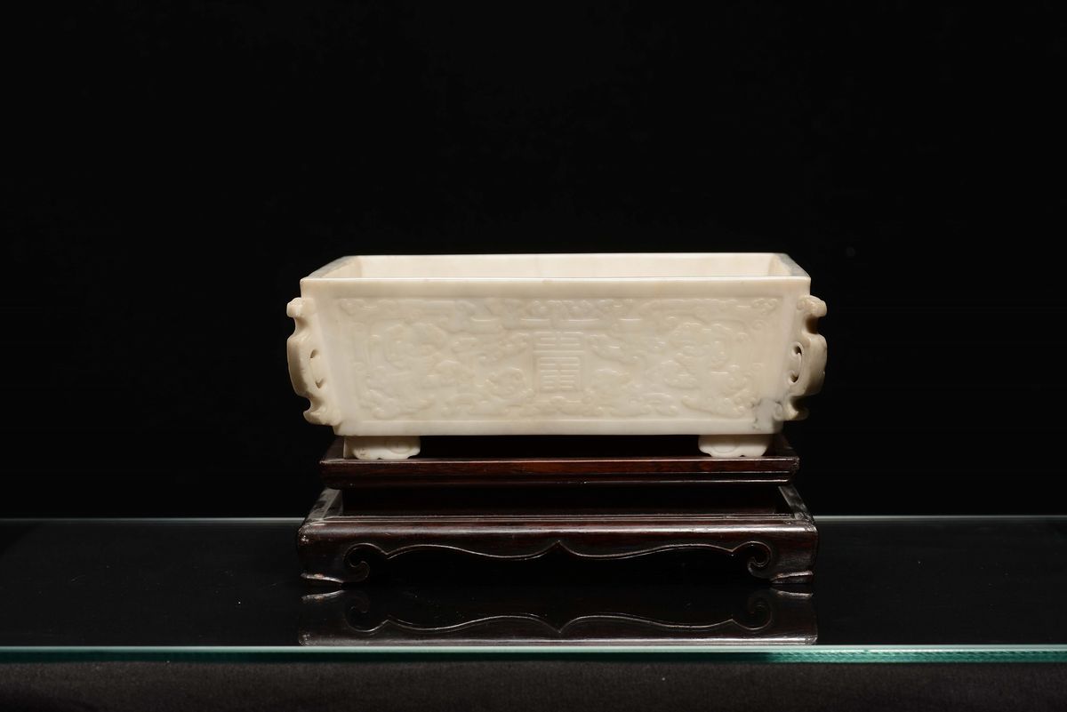Coppa in Marmo con Incisioni a Motivi Stilizzati, Cina, Dinastia Qing, Periodo Jiaqing ( 1796-182...