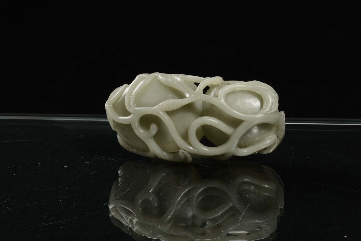 Calamaio in Giada Verde Celadon a Guisa di Fiori, Cina, Dinastia Qing, XIX Secolo