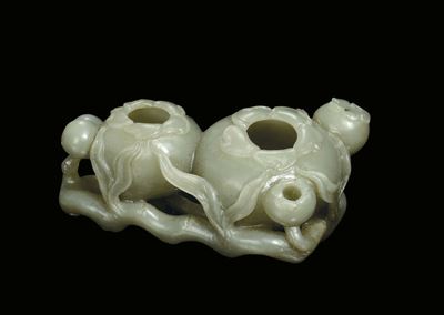 Calamaio in Giada Verde Celadon a Guisa di Fiori, Cina, Dinastia Qing, XIX Secolo